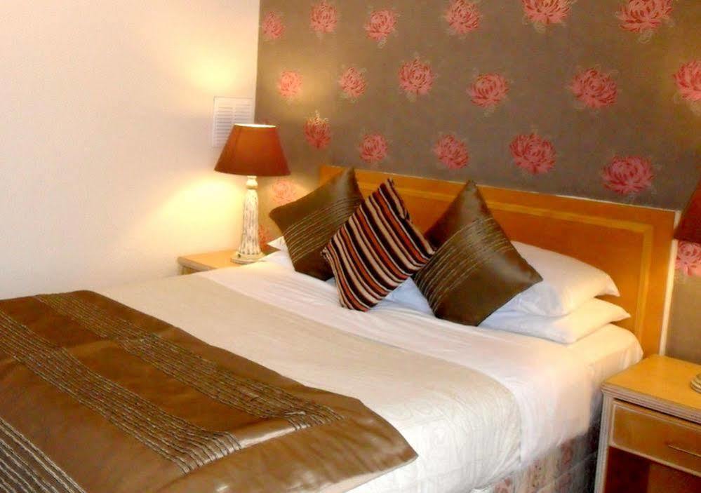 Newbury Hotel Bournemouth Buitenkant foto