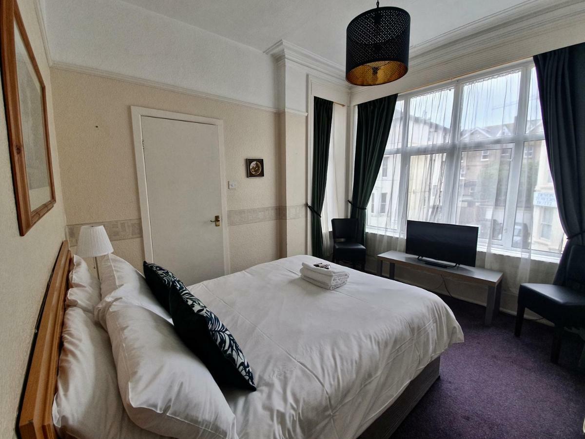Newbury Hotel Bournemouth Buitenkant foto