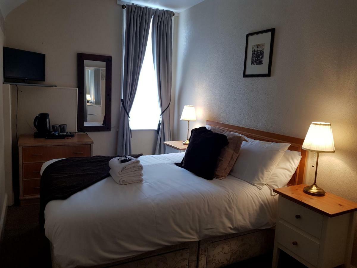Newbury Hotel Bournemouth Buitenkant foto